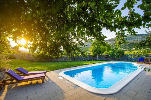 Tugare Casa | House Anavi