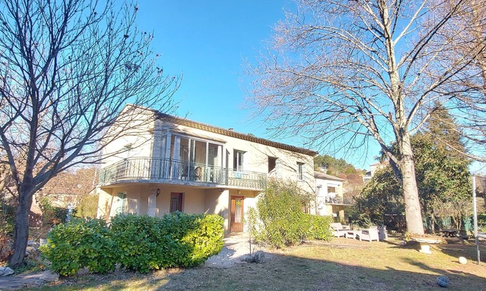 Besseges Casa | House and cottage: "Rêve sous le Ciel" in a quiet location 2 minutes from the river