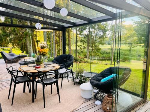 Kanepi Casa | House and sauna where city comforts meet nature