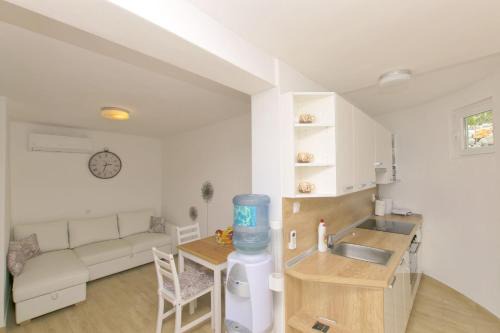 Starigrad Casa | House Anica