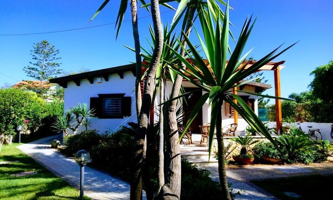 Punta Secca Villa | casa a 100 m. del mar