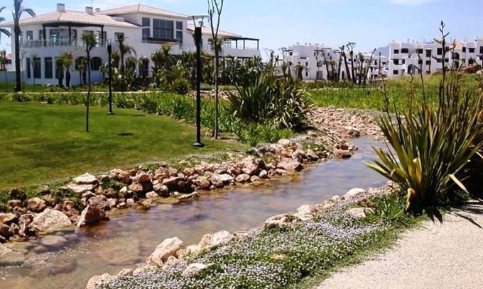 Vera Chalet De Esquí | Casa a 1500m de la Playa, en Urbanizacion Cerrado con Wifi y Piscina Comunitaria