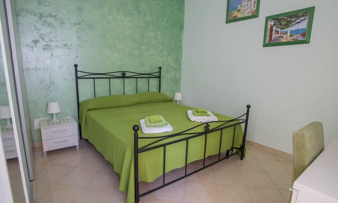 Rodio Casa | Casa Hermosa casa de habitación verde