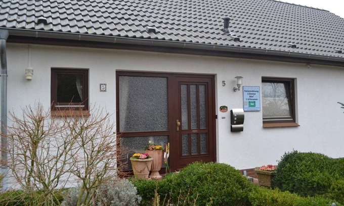 Moelln Apartamento | House behind the silver fence - vacation apartment/2 bedrooms/shower, WC