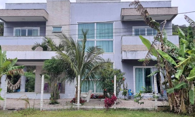 Mariscal Casa | House between greenery and sea Praia do Mariscal