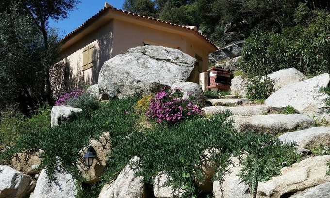 Figari Casa | Casa entre las rocas magnífica vista de las montañas - Cerca de Figari