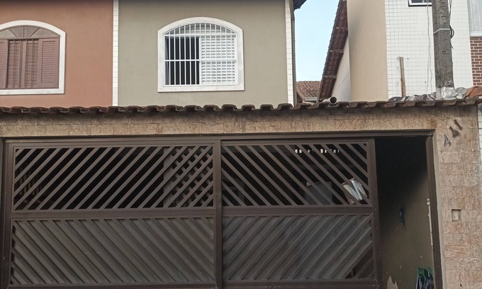 Guilhermina Casa | House in Guilhermina in Praia Grande-SP. Pets are welcome.