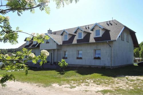 Kolczewo Casa | House by Lake Kolczewskie near Baltic Sea