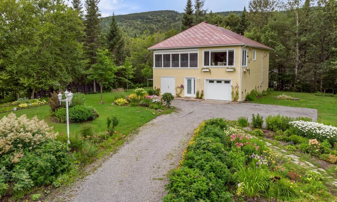 Lac Beauport Casa | House by the lake
