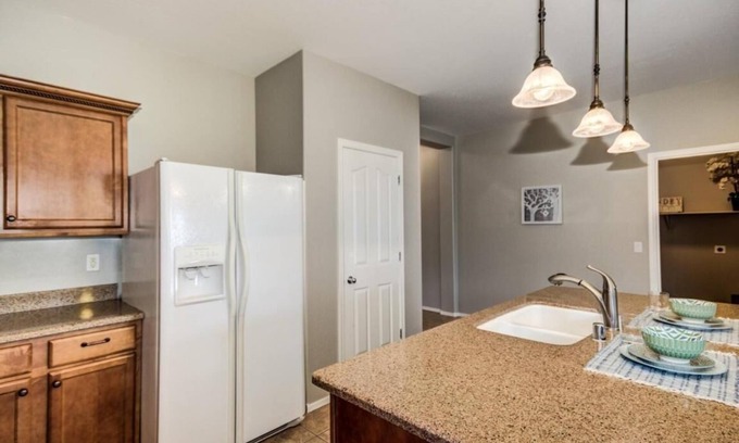Tuscano Casa | House completely furnished, (Pet friendly) backyard sunset view