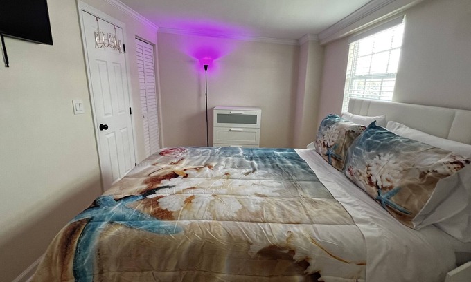 Big Coppitt Key Casa | Coral House con muelle de 50' y canal navegable al oceano y Mar Caribe.