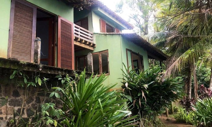 Paraty Casa | House facing the sea