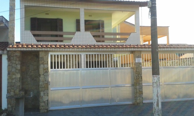 Loty Casa | Casa de pie en la arena - Itanhaém con piscina y barbacoa