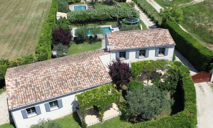 Beaumes-de-Venise Casa | House for 12 people in Provence with private heated swimming pool