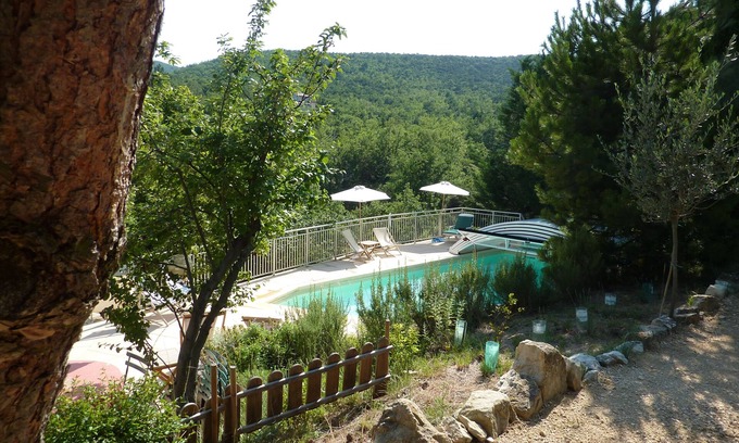 Montjoux Casa | Casa para 12 personas con piscina privada.