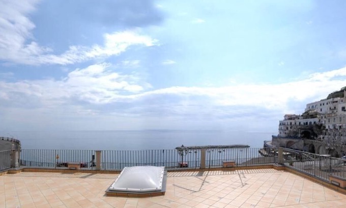 Atrani Apartamento | Casa para familias con terraza y vistas al mar, a sólo 1 km del centro de Amalfi