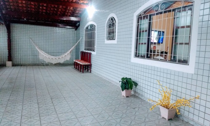 Praia Grande Casa | House for Season 3 blocks from the Beach 🏖️ ⛱️🌻