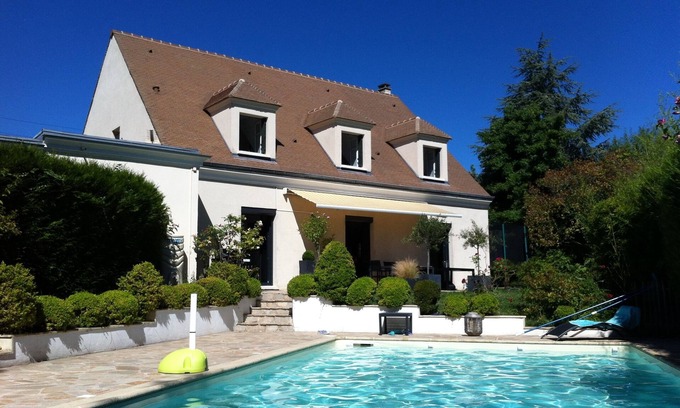 Bougival Casa | Casa de la piscina jardín cerca de París y Versalles
