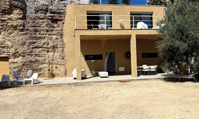 Augusta Cabaña | House Gavetta Syracuse