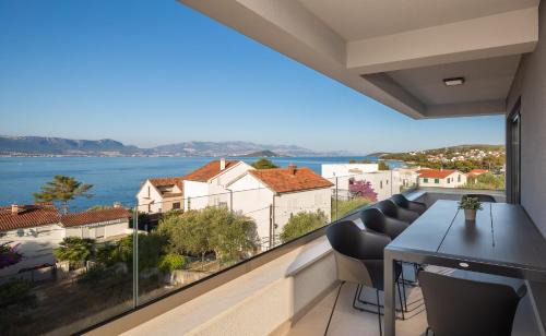Slatine Apartamento | House & Home Slatine