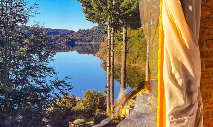 Villa Catedral Casa | Casa en Bariloche: impresionantes vistas al lago y las montañas