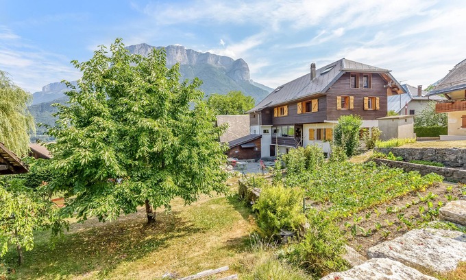 Alex Casa | Casa en Annecy, entre lago y montañas, 350m2, 16-18 camas