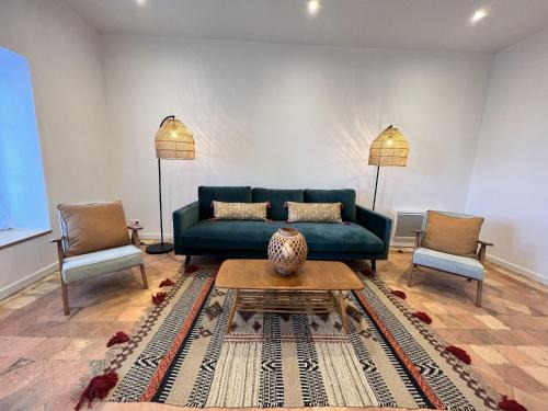 Ballon-Saint-Mars Casa | House in Ballon near Le Mans Circuit