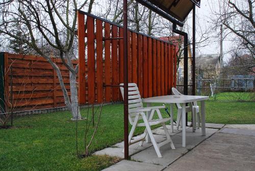Obolons'kyi District Casa | House in Bohatyrska street