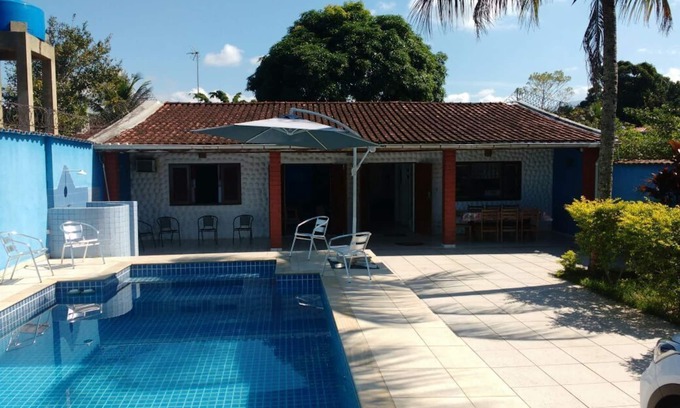 Boraceia Casa | Casa en Boracéia II con piscina 3 habitaciones con 2 suites, mesa de billar, 4 baños
