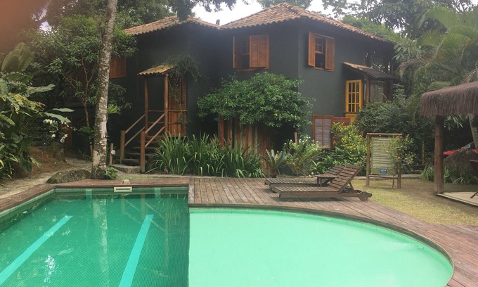 Bexiga Casa | Casa en Condominio Cerrado - Playa del Curral - Ilhabela - 6 personas