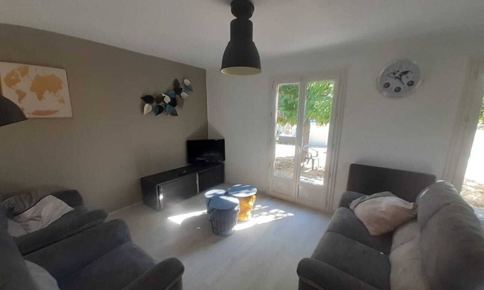Le Buisson-de-Cadouin Casa | House in black perigord