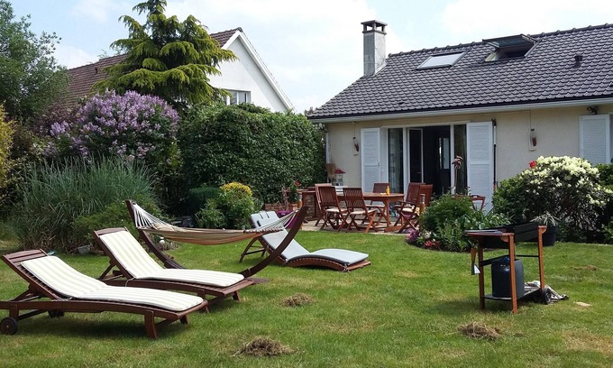 Buc Casa | Casa en tranquila residencia con encanto cerca de Versalles y campo de golf nacional