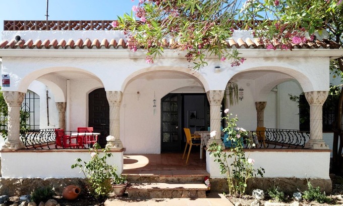 El Mas Bosca Casa | Casa en Roses cerca de Aqua Brava