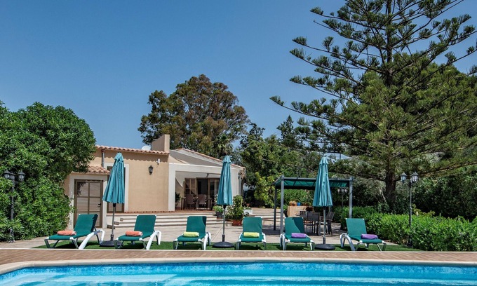 Cala Bona Villa | CASA EN LOS ALREDEDORES DE CALA BONA CON PISCINA Y JARDÍN