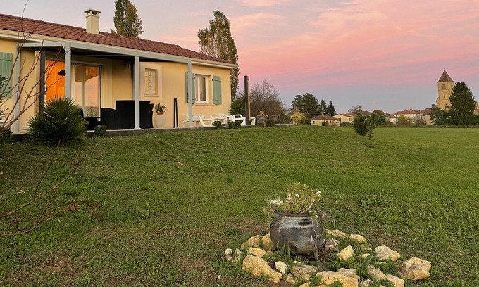 Pays-de-Belves Casa | Casa-Ciudad-Habitación con desagüe-Vista a la Ciudad