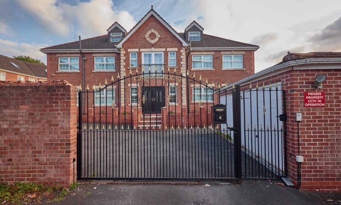 Tyldesley Casa | Casa en el corazón de la ciudad a 15 min de Manchester City. (Para 15+)