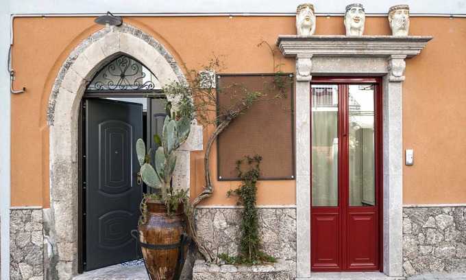 Taormina City Centre Casa | 90 m² Casa ∙ 2 habitaciones ∙ 5 personas
