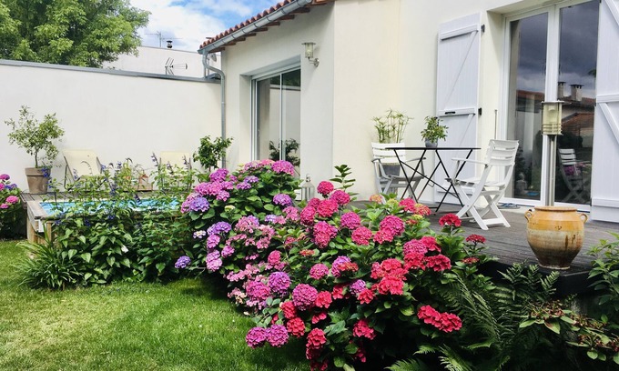 Roseraie Casa | Casa en Toulouse con jardín y piscina cerca del centro (metro jardín de rosas)
