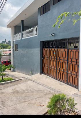 San Salvador Casa | House in Urbanization La Cima IV San Salvador