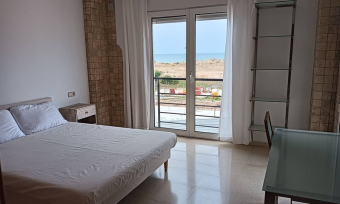 Molinell Chalet De Esquí | Casa en urbanización con playa y campo de golf