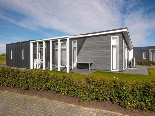 Wemeldinge Casa | House in Zeeland near the Dyke