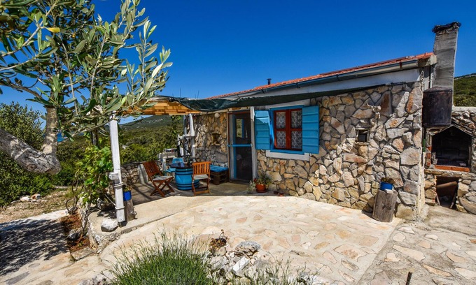 Nevidane Casa | House Jonathan (81221-K1) - Nevidane - island Pasman