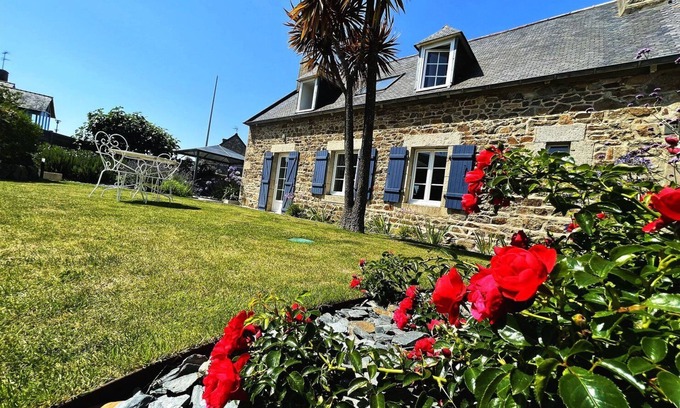 Lanmodez Casa | House Les Agaphantes