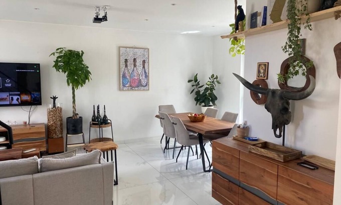 Santy - La Plaine Casa | House Lyon 8 / Parking / Garden / Petanque court