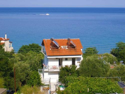 Koinira Apartamento | House Mantesos