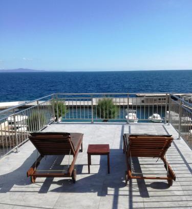 Sveta Nedjelja Apartamento | House Marina 30m from the sea