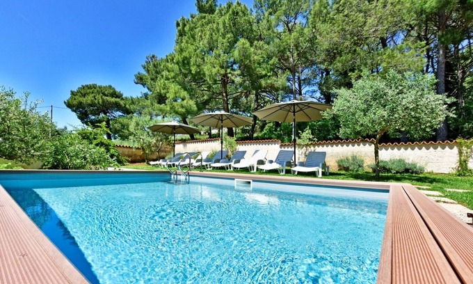 Mugeba Villa | House Max - encantadora casa de vacaciones con piscina privada, cerca de la playa