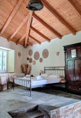 Paleopolis Casa | House Moschα
