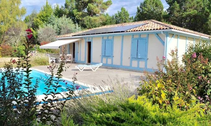 Sainte-Eulalie-en-Born Casa | Casa cerca del lago y el mar, rodeado por un bosque