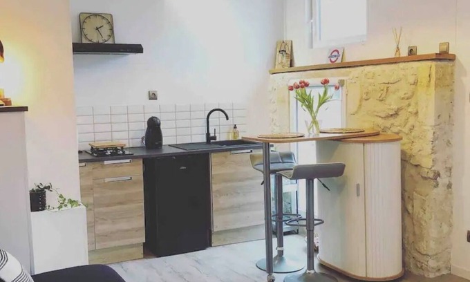Roullet-Saint-Estephe Casa | House near Angoulême with heated swimming pool